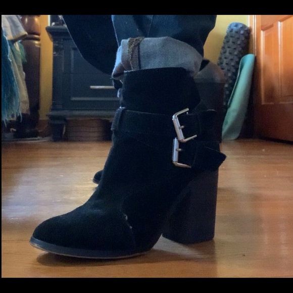 Black Ankle Boots - Picture 4 of 5